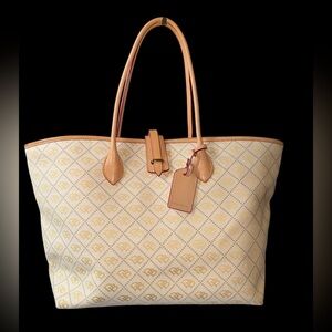 Dooney & Bourke Large Cindy Signature Print Canvas Tote/Leather Handle Bag